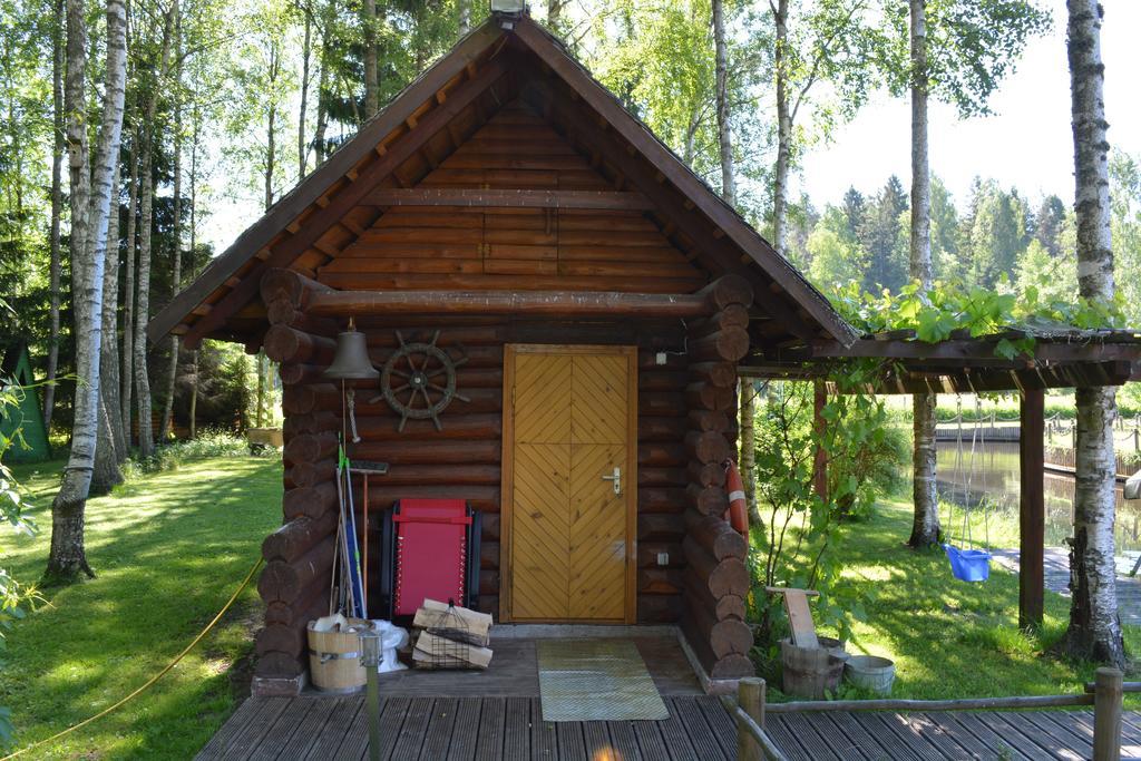 Holiday Home Berzlejas Upesgriva 外观 照片